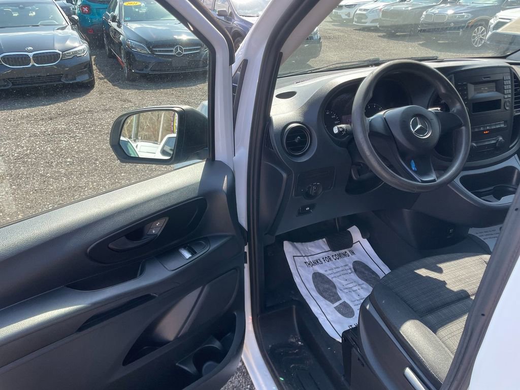 Used 2017 Mercedes-Benz Metris image 10