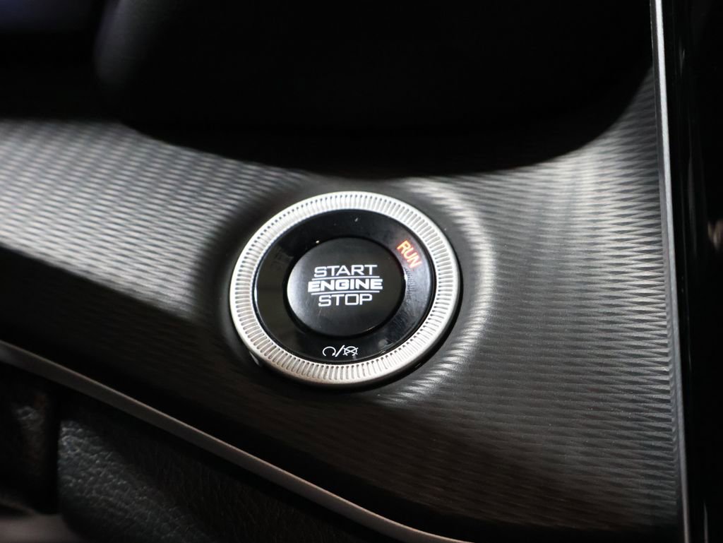 Used 2024 Jeep Grand Cherokee L Altitude image 29