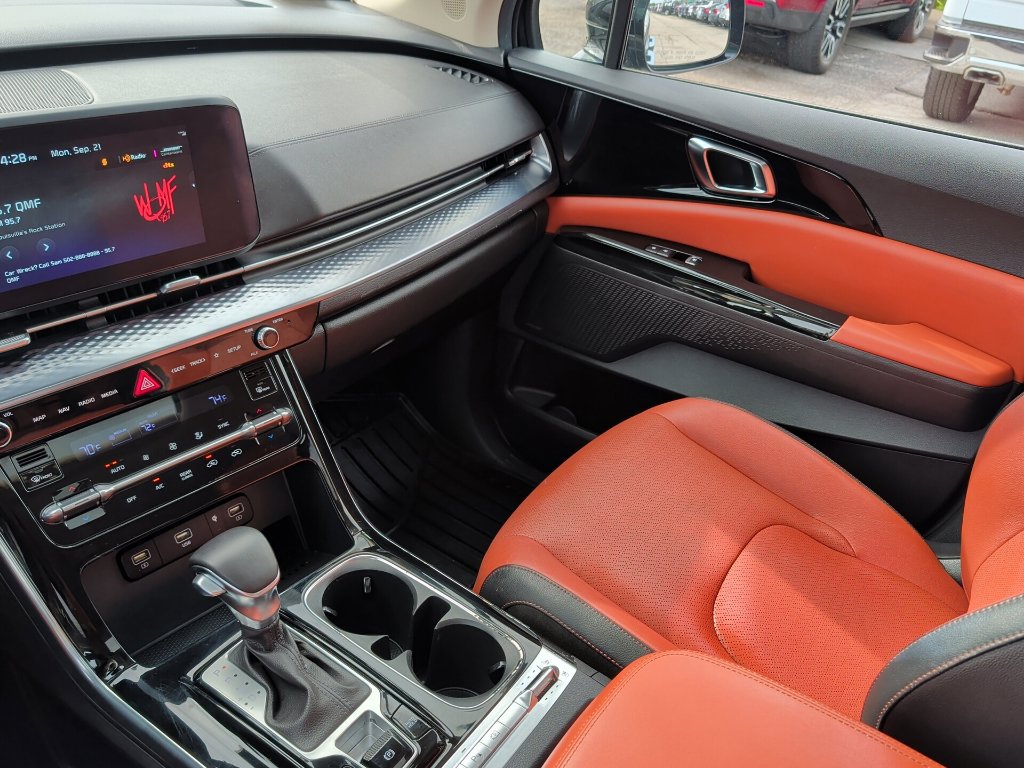 Used 2023 Kia Carnival SX Prestige FWD image 20