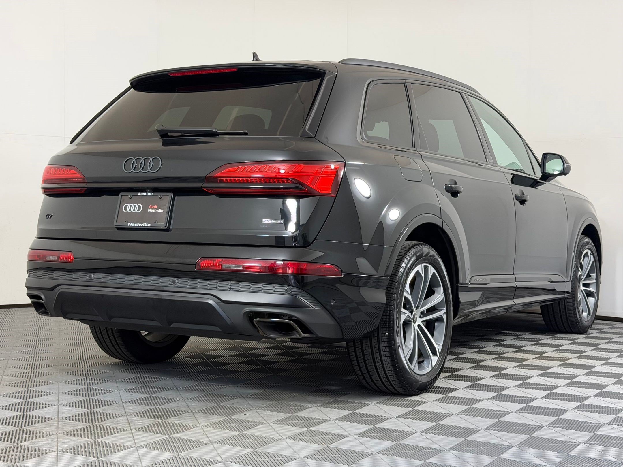 Used 2026 Audi Q7 2.0T Premium AWD/4WD image 9