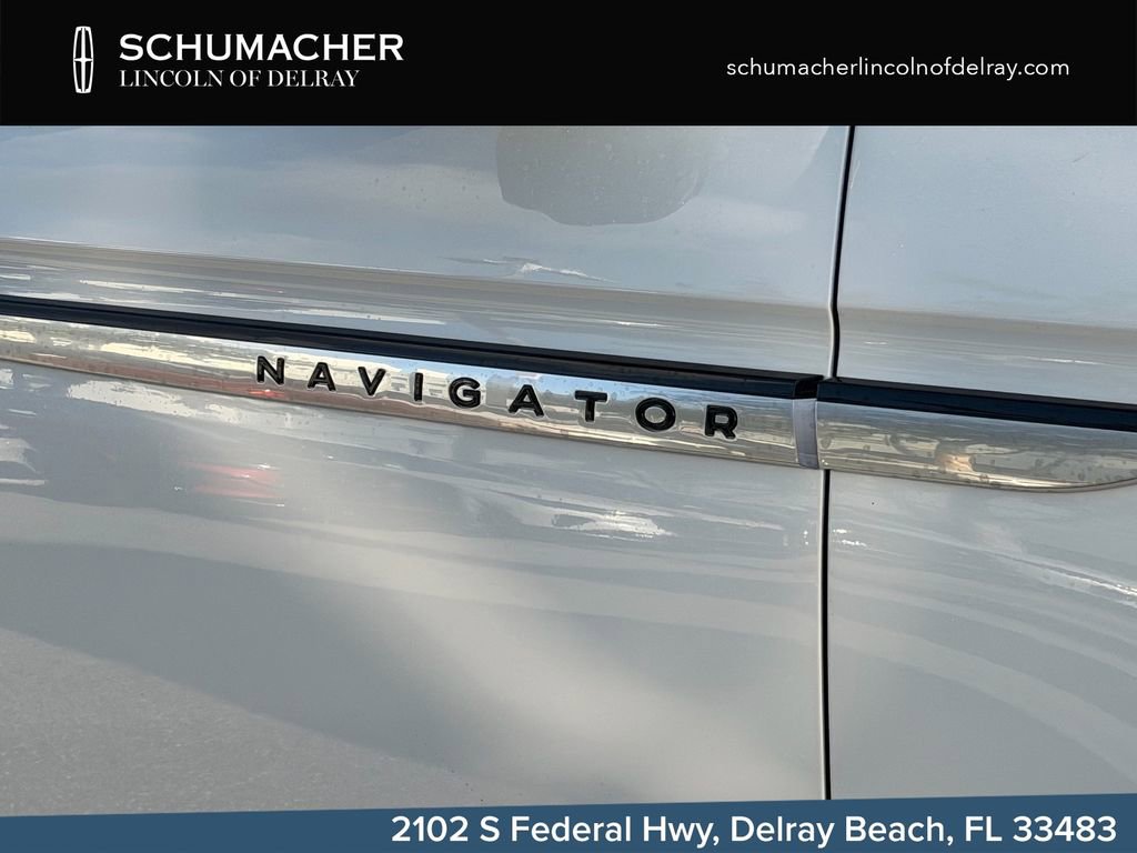 New 2026 Lincoln Navigator L Premier AWD/4WD image 10