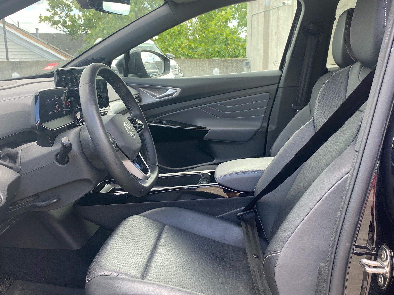 Certified 2023 Volkswagen ID.4 Pro S AWD/4WD image 9