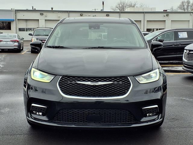 Used 2024 Chrysler Pacifica Limited FWD image 24