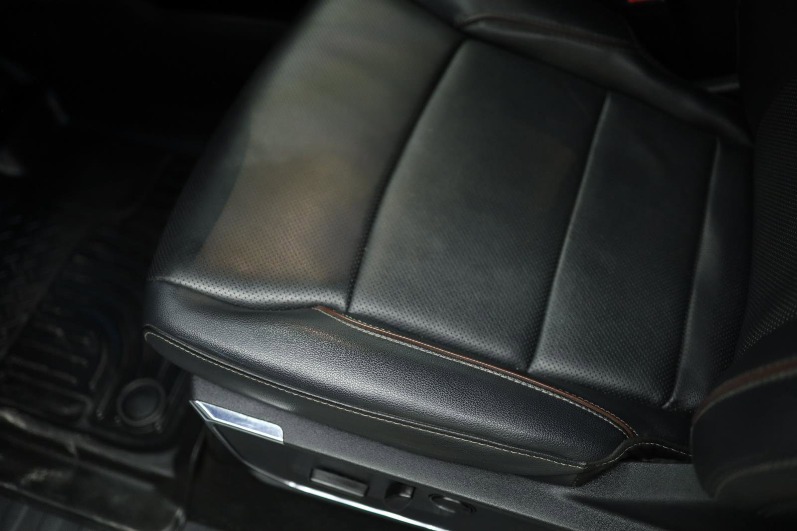 Used 2023 Ford F350 Lariat image 29