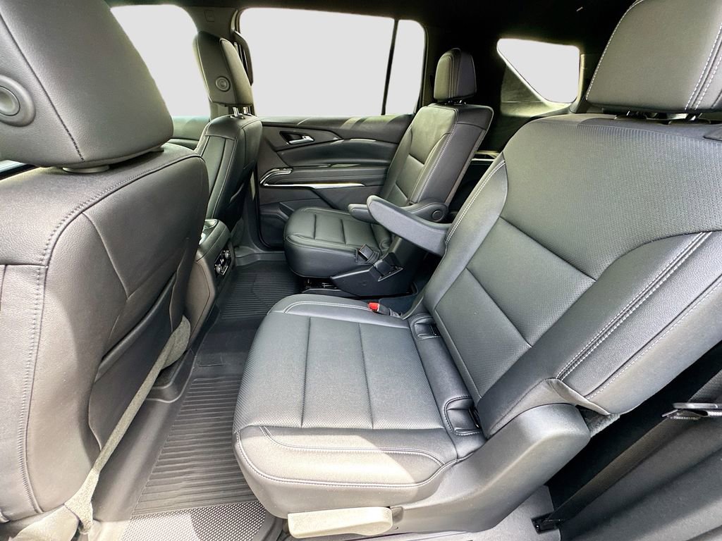 Used 2026 Chevrolet Traverse LT w/ Driver Confidence Package image 20