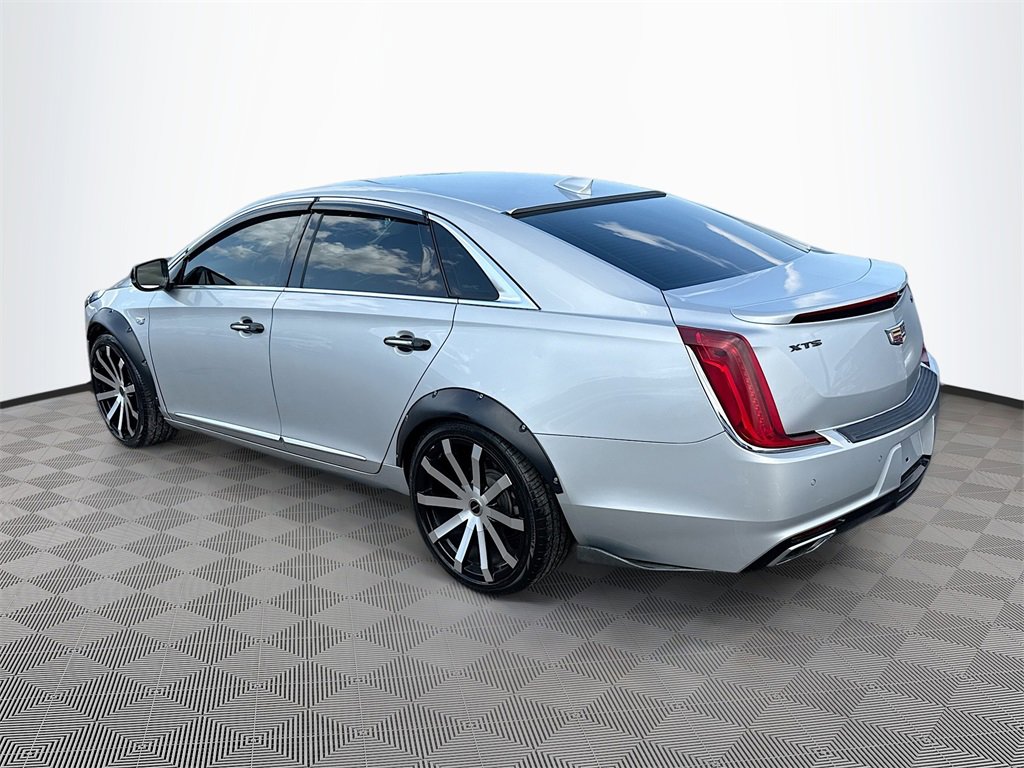 Used 2019 Cadillac XTS Luxury image 6
