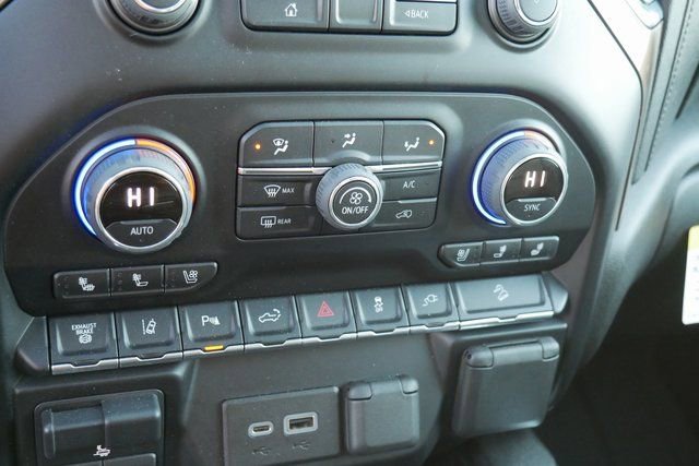 Used 2022 Chevrolet Silverado 3500 High Country w/ Safety Package II image 24