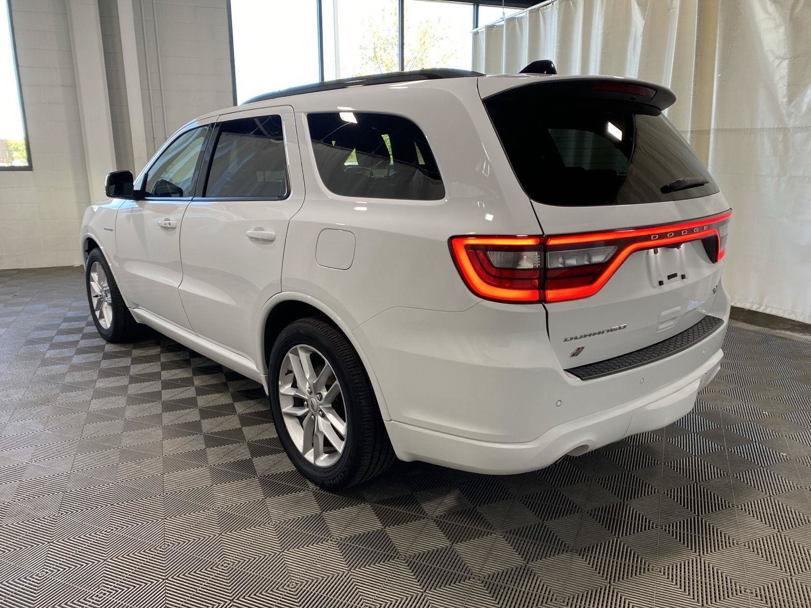 Used 2025 Dodge Durango R/T AWD/4WD image 5