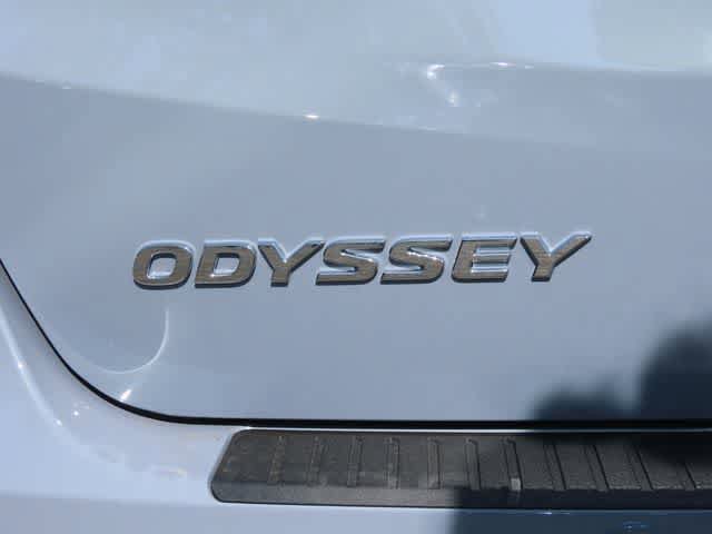 New 2026 Honda Odyssey Touring image 7
