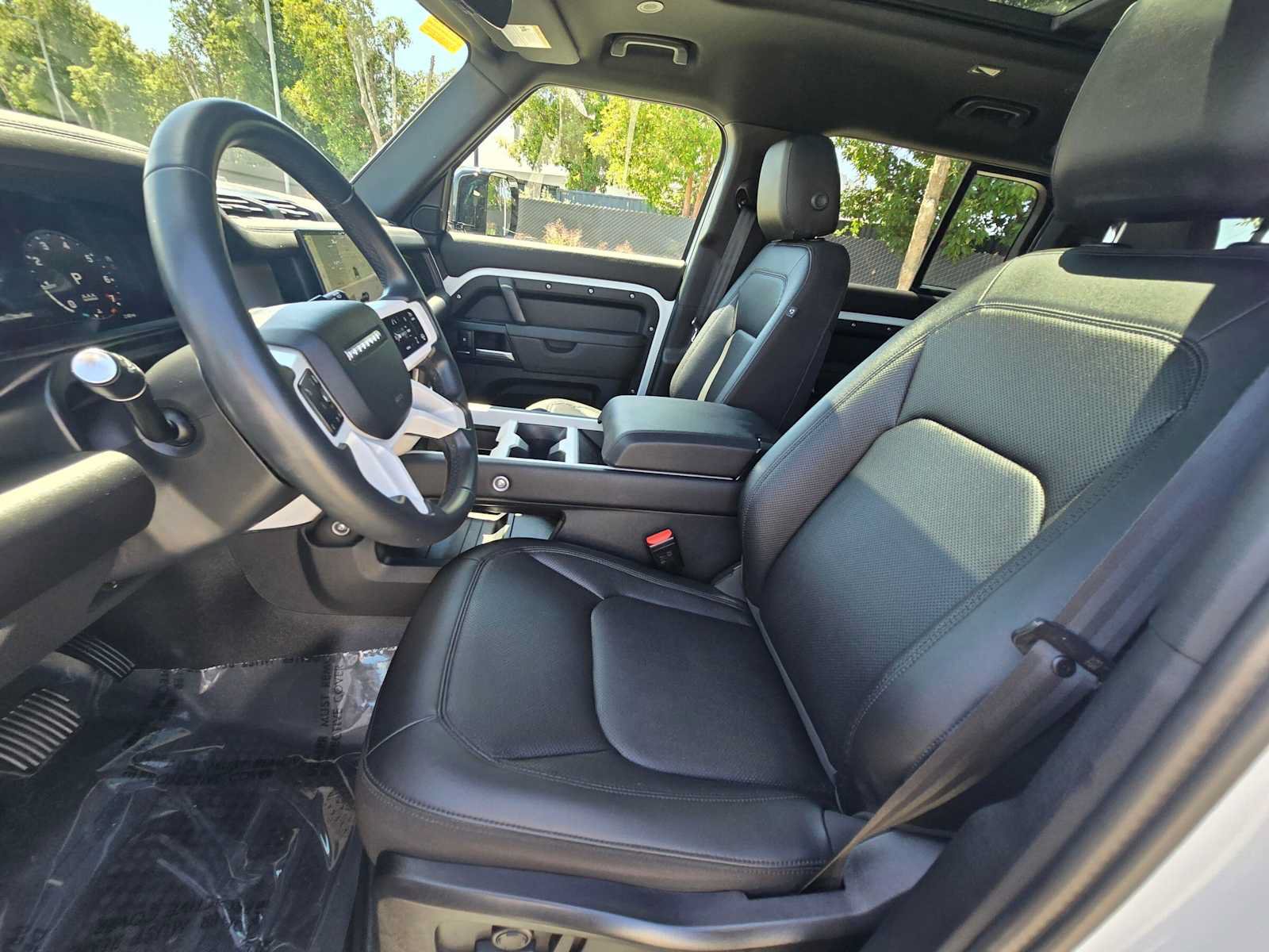 Used 2025 Land Rover Defender 110 S AWD/4WD image 21