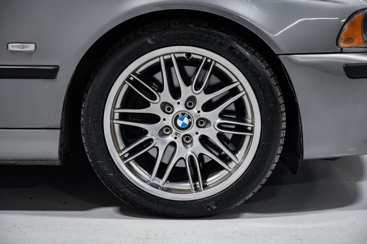 Used 2003 BMW M5 image 12