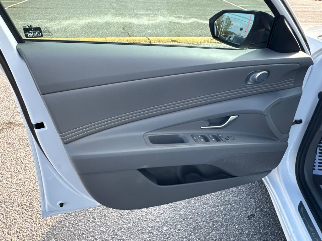 New 2026 Hyundai Elantra Sport image 10