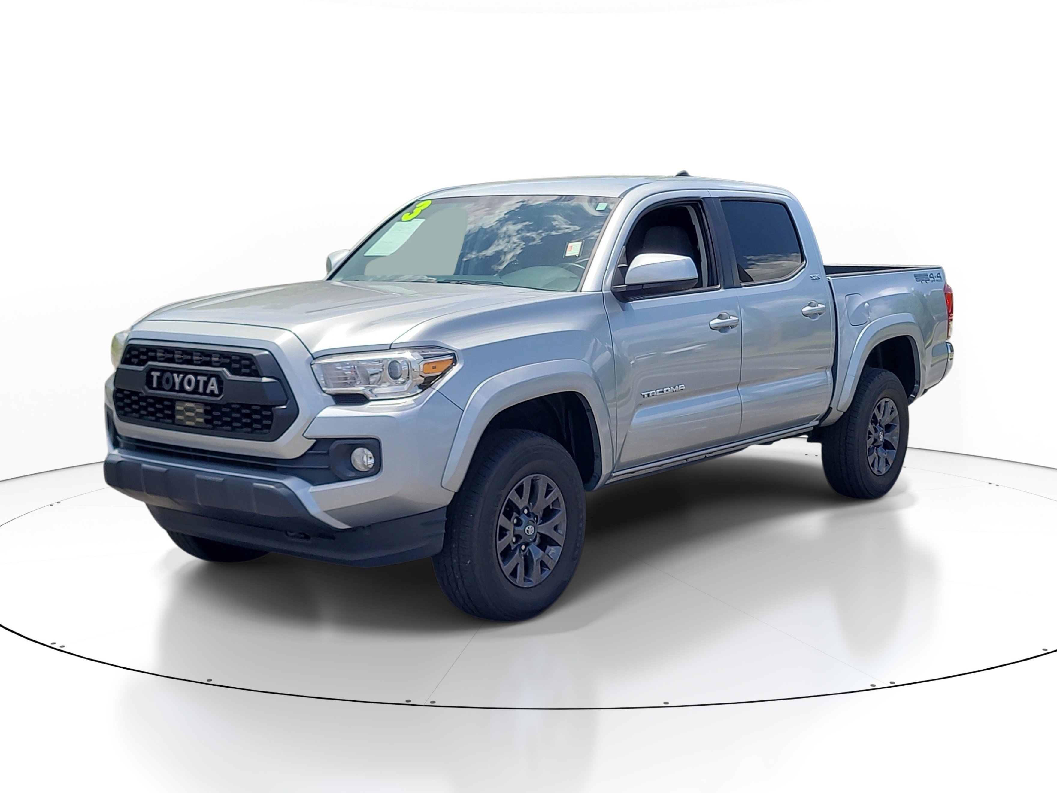 Used 2023 Toyota Tacoma SR5 AWD/4WD image 3