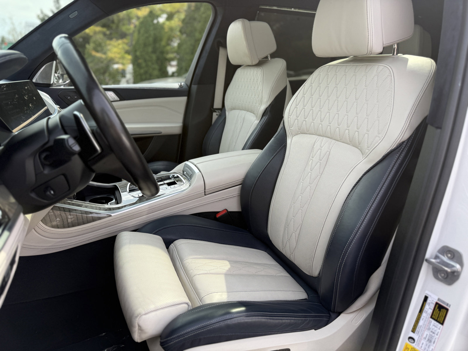 Used 2019 BMW X7 xDrive50i image 26