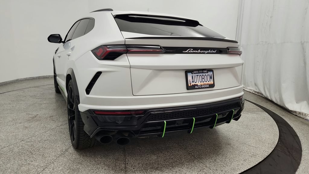 Used 2020 Lamborghini Urus AWD/4WD image 21