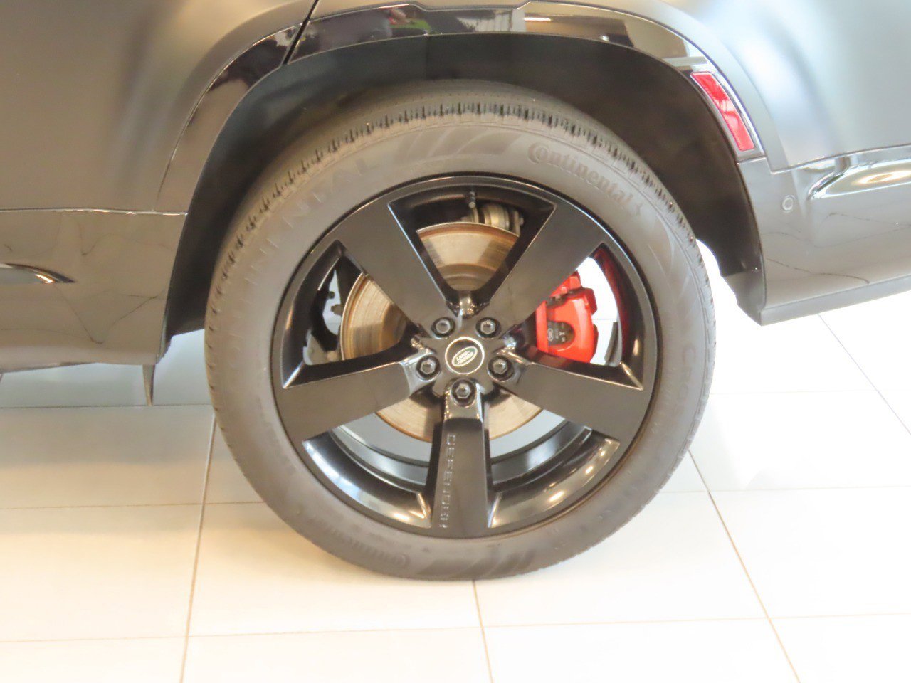Used 2024 Land Rover Defender 130 X AWD/4WD image 10