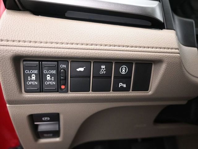 Certified 2024 Honda Odyssey Touring image 27