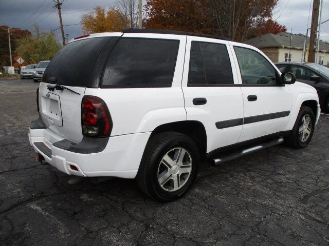 Used 2005 Chevrolet TrailBlazer LS w/ LS Preferred Equipment Group image 3