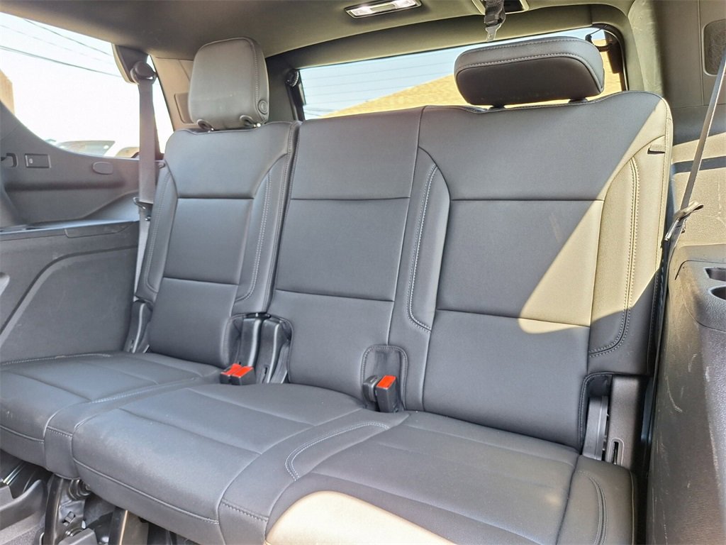 Used 2021 Chevrolet Tahoe Z71 w/ Z71 Off-Road Package image 11