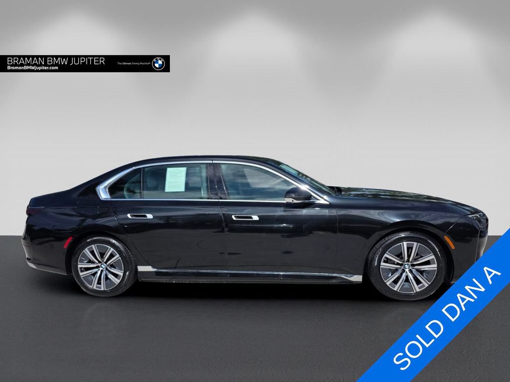 Certified 2023 BMW i7 xDrive60 w/ Parking Assistance Package AWD/4WD image 3
