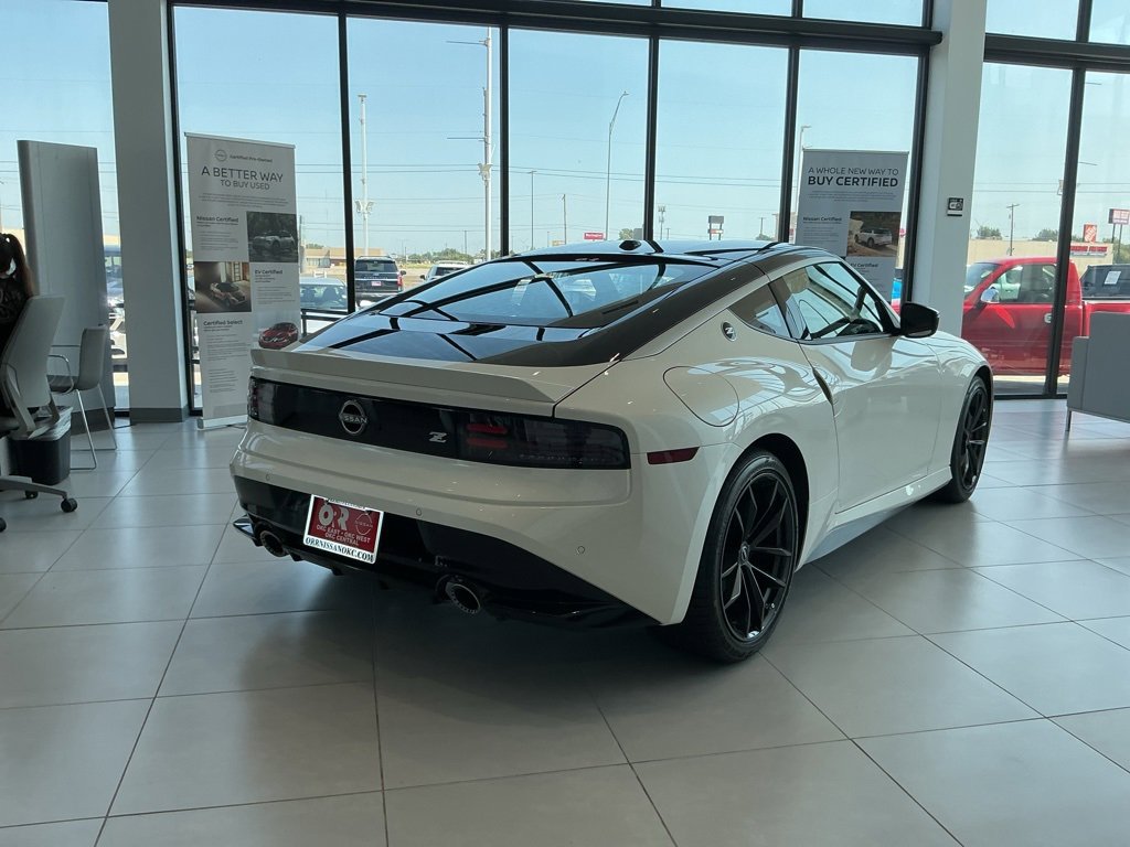 New 2025 Nissan Z Performance w/ Floor Mat Package image 3
