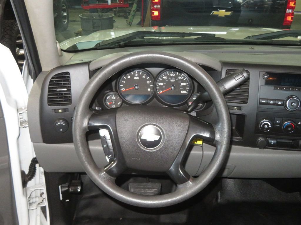 Used 2013 Chevrolet Silverado 1500 W/T image 34