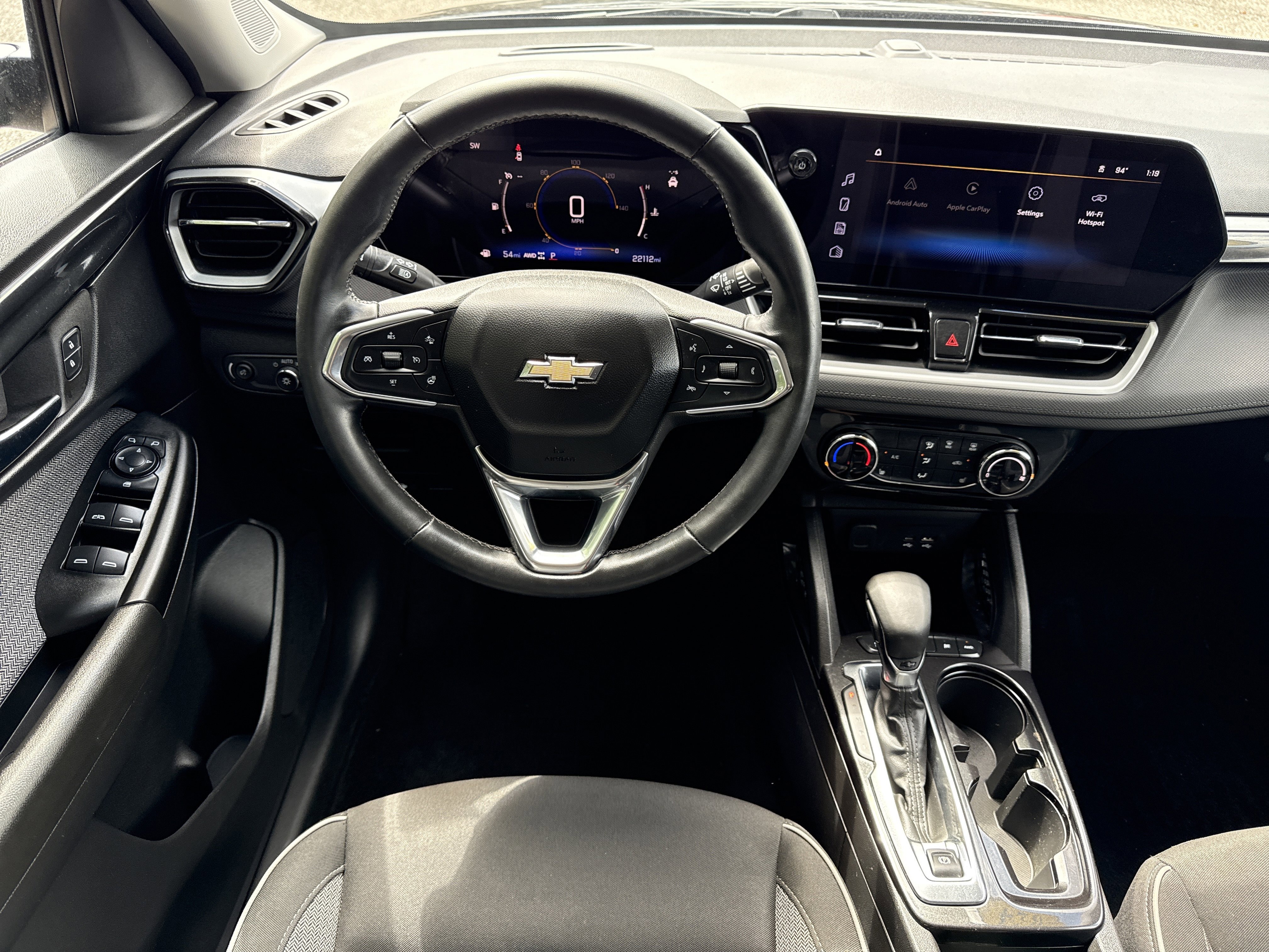 Used 2024 Chevrolet TrailBlazer LT w/ LT Cold Weather Package image 14