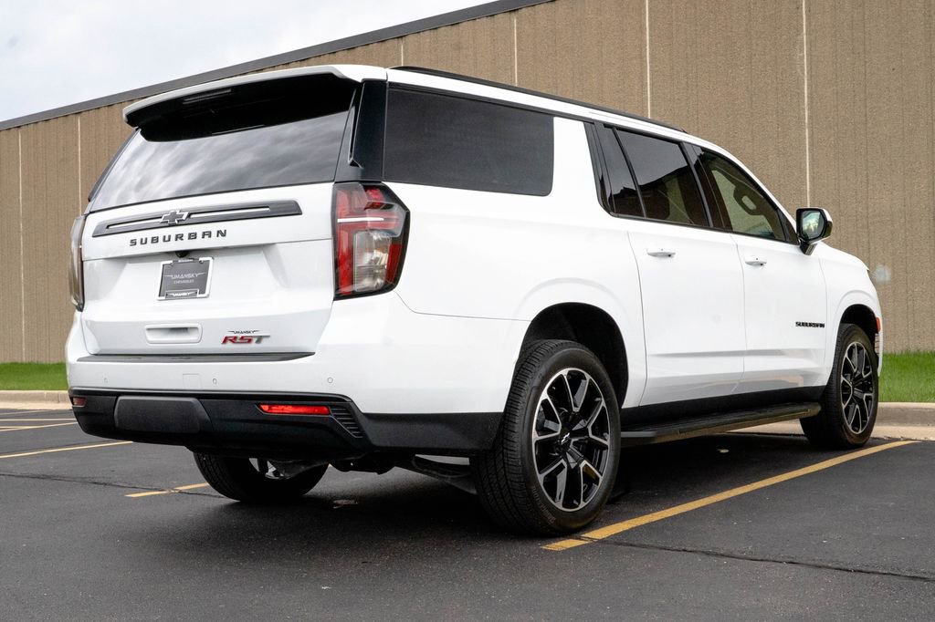 Certified 2023 Chevrolet Suburban RST AWD/4WD image 9