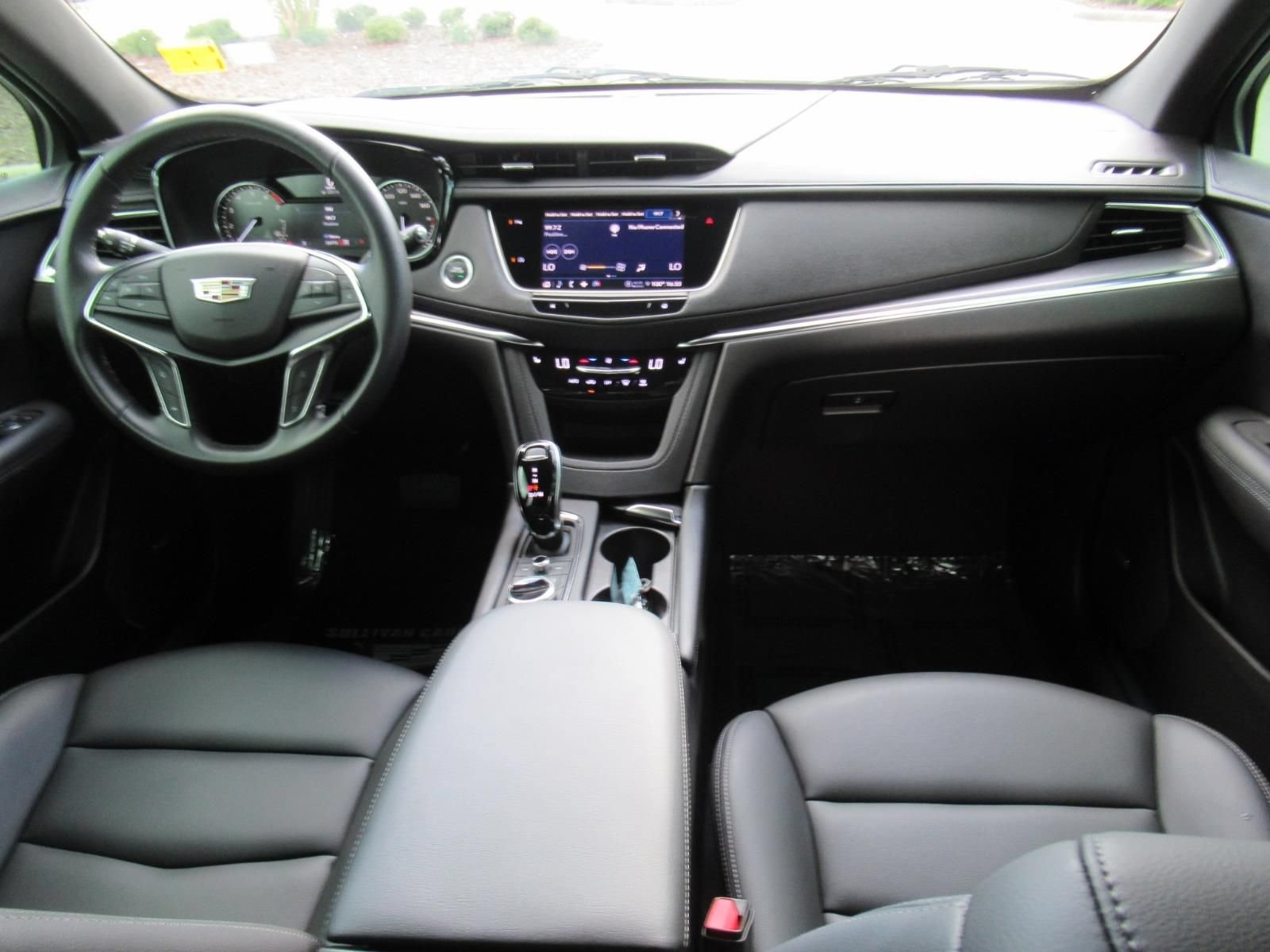 Used 2022 Cadillac XT5 Luxury AWD/4WD image 12