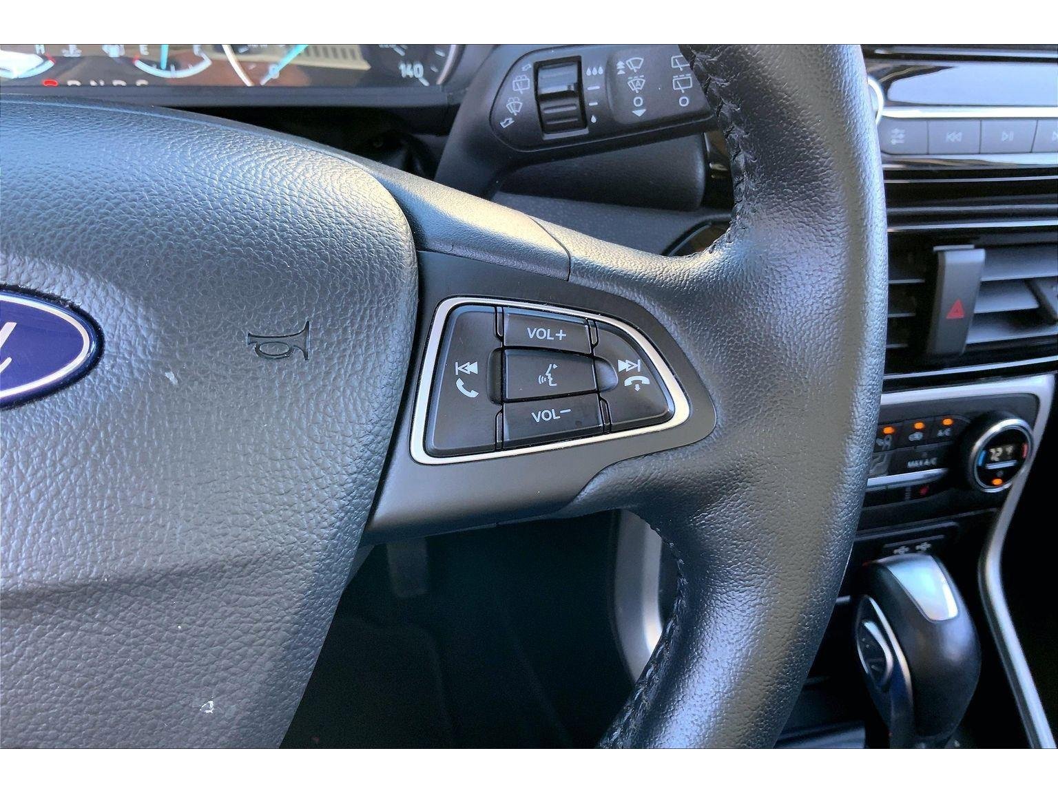 Used 2020 Ford EcoSport Titanium image 18