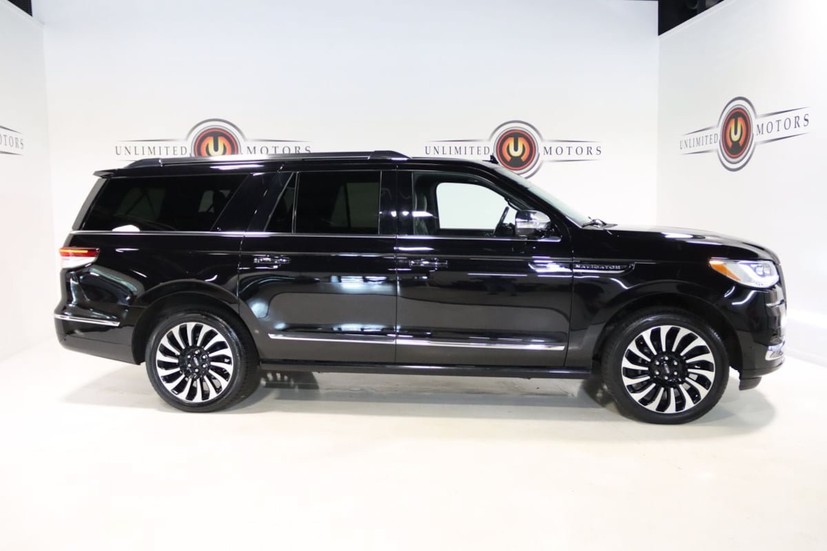 Used 2024 Lincoln Navigator L Black Label AWD/4WD image 31