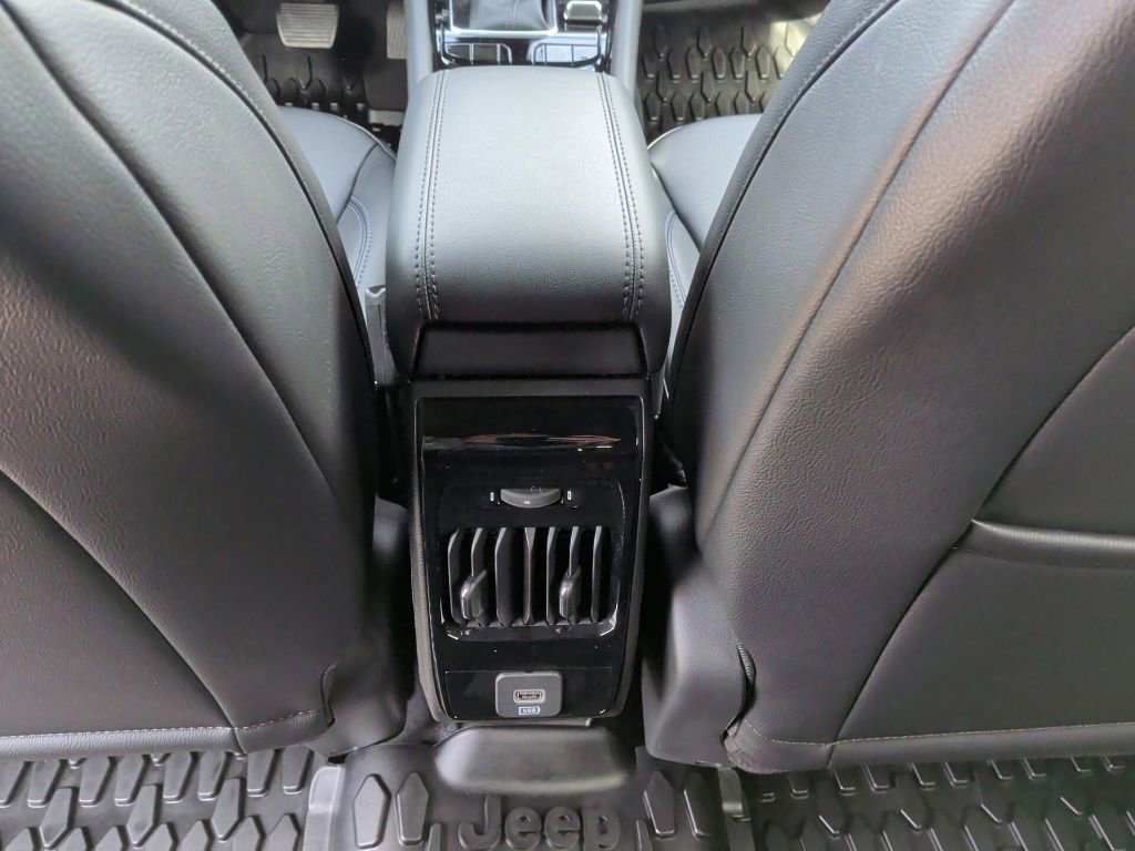 New 2026 Jeep Compass Altitude image 37