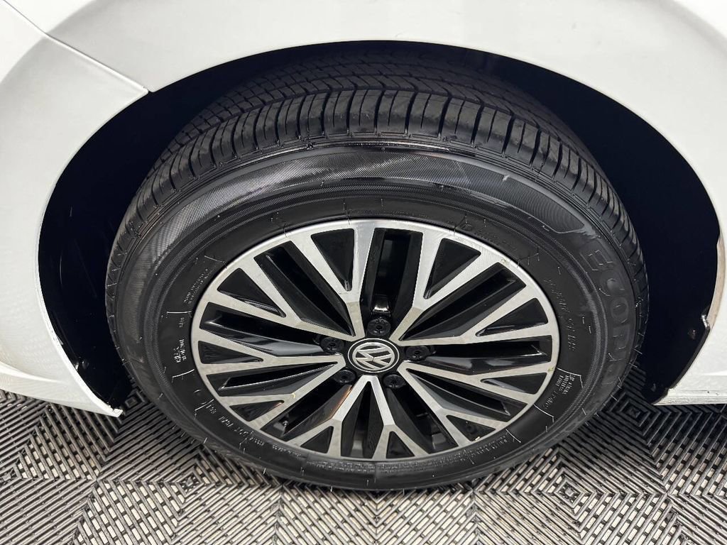 Used 2019 Volkswagen Jetta SE image 21