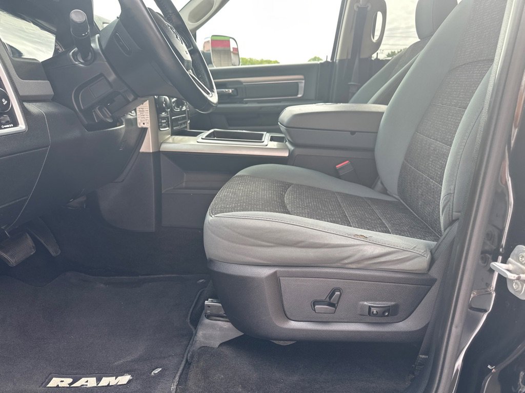 Used 2014 RAM 1500 Big Horn image 2