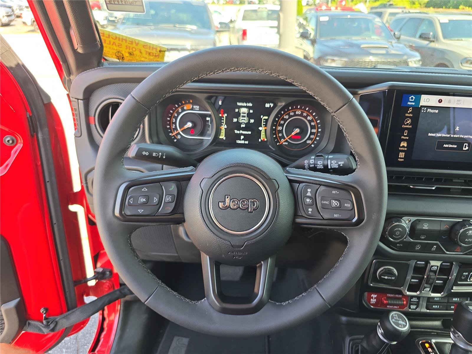 Used 2026 Jeep Wrangler Unlimited Rubicon AWD/4WD image 30