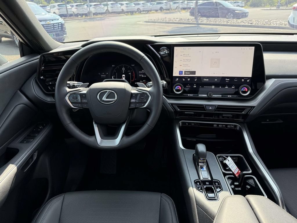 Used 2025 Lexus TX 350 AWD w/ Technology Package image 8