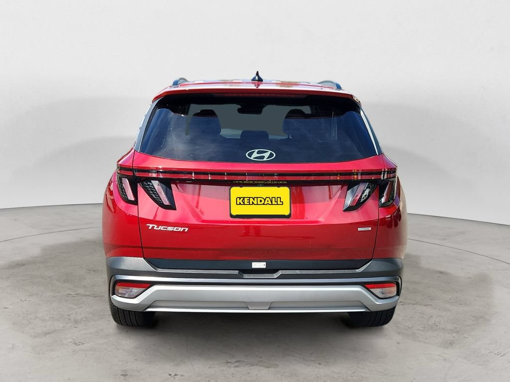 Certified 2025 Hyundai Tucson SEL AWD/4WD image 4