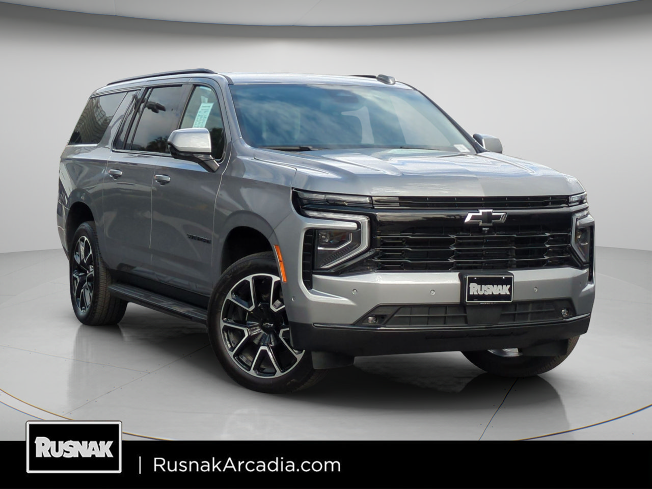 Used 2026 Chevrolet Suburban RST RWD image 1
