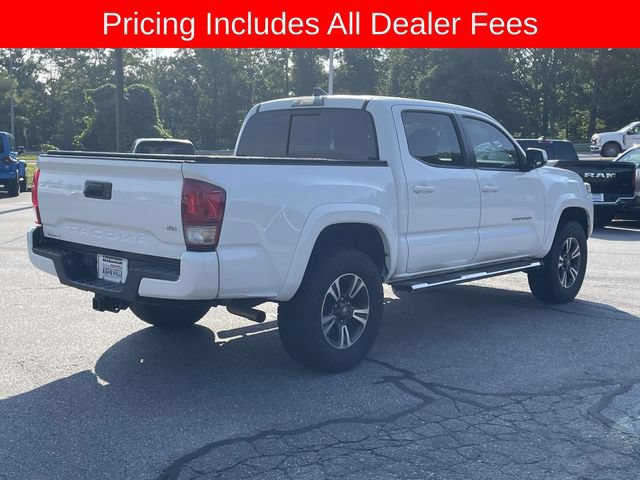 Used 2017 Toyota Tacoma TRD Sport w/ Tow Package (A/T) AWD/4WD image 5