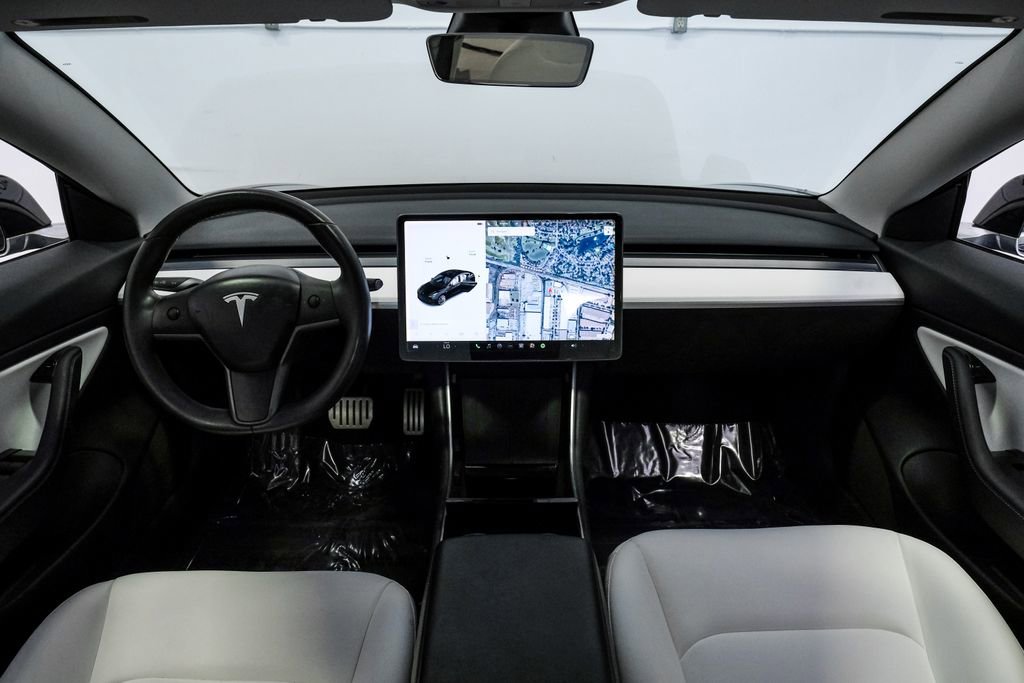 Used 2018 Tesla Model 3 Performance image 21
