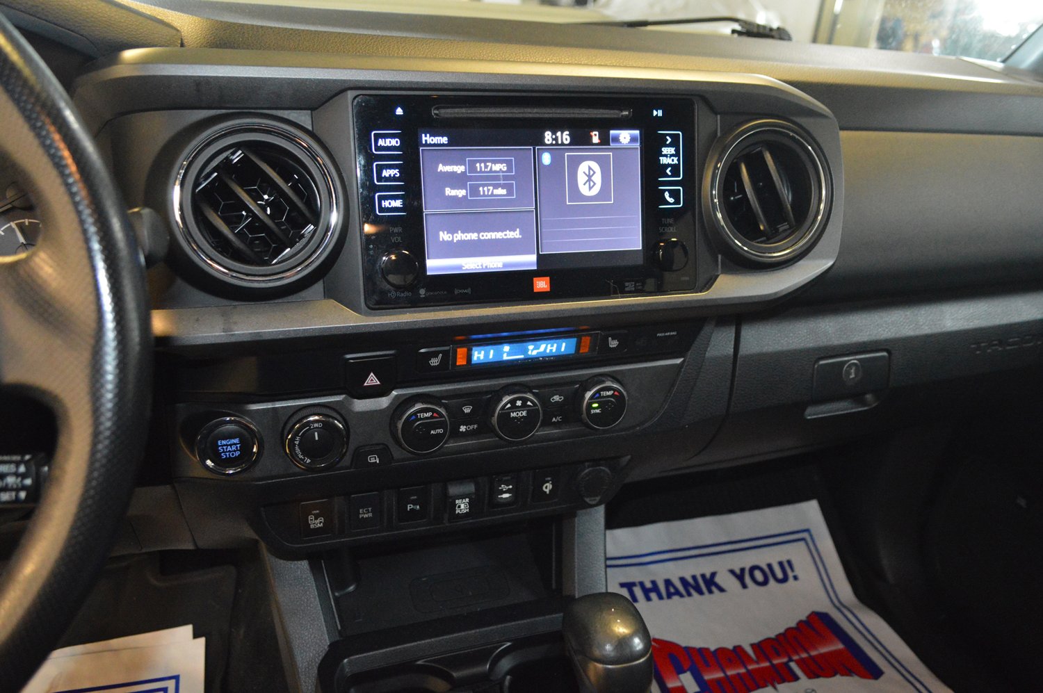 Used 2019 Toyota Tacoma TRD Sport image 19