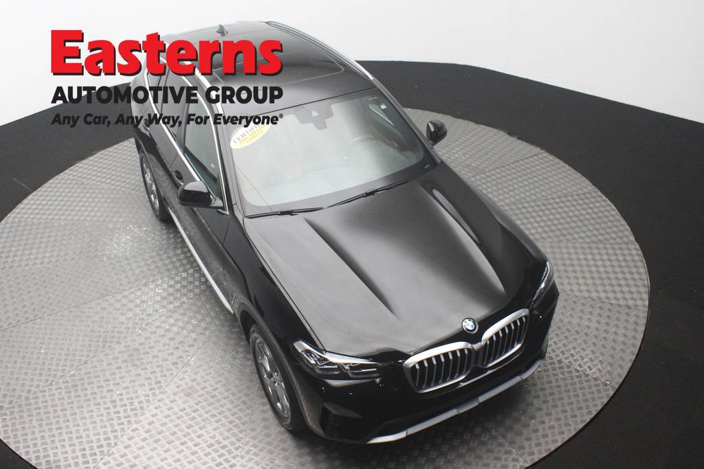 Used 2023 BMW X3 xDrive30i w/ Convenience Package AWD/4WD image 3