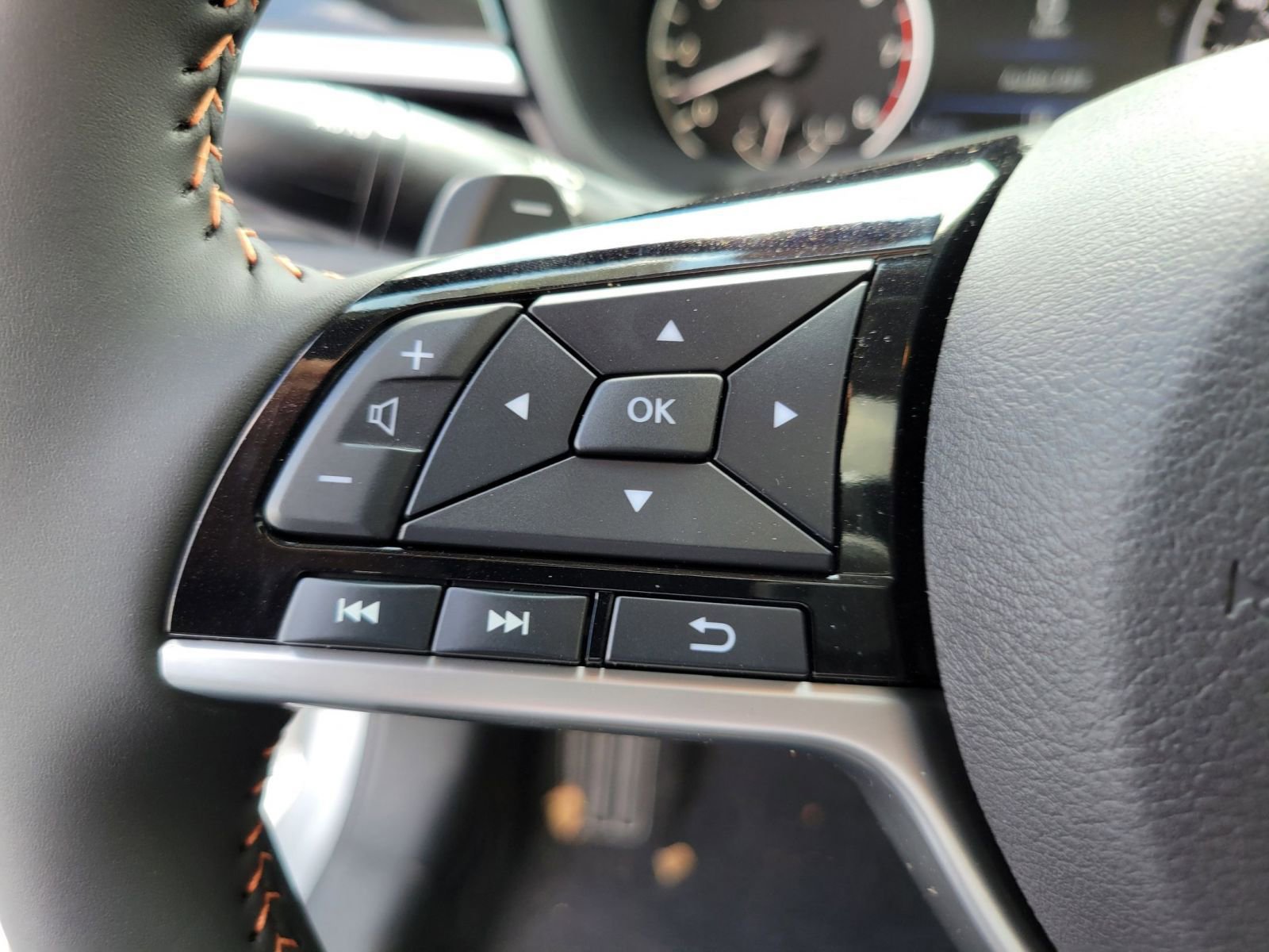 New 2025 Nissan Altima 2.5 SR w/ SR Premium Package image 14