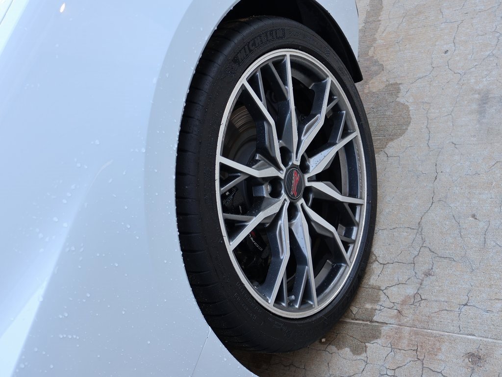 Used 2023 Chevrolet Corvette Stingray Premium Conv w/ Z51 Performance Package image 45