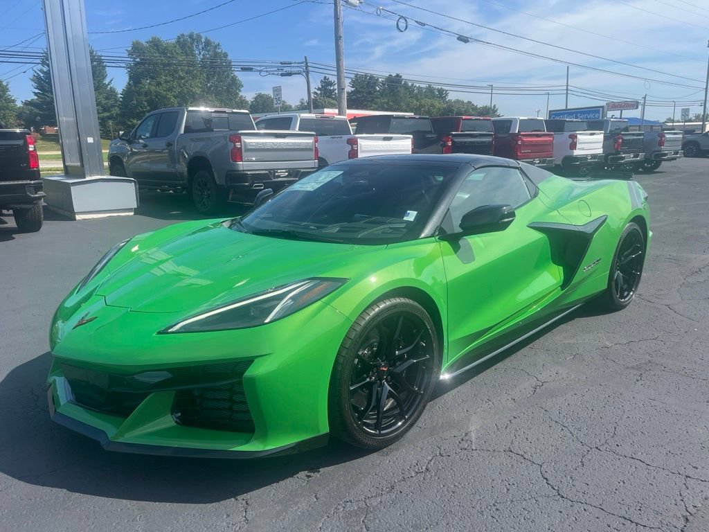 New 2027 Chevrolet Corvette Grand Sport RWD image 2