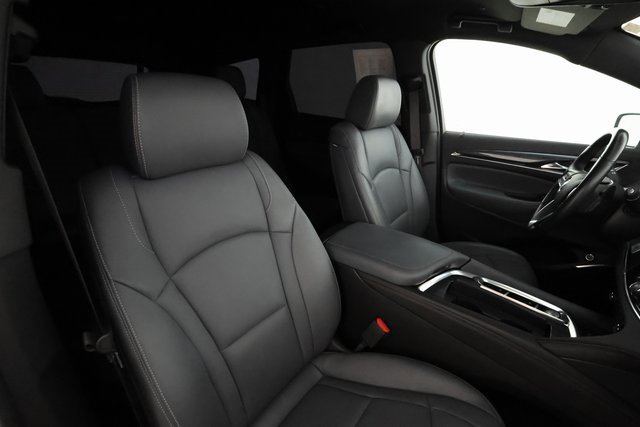 Used 2024 Buick Enclave Essence w/ Technology Package image 23