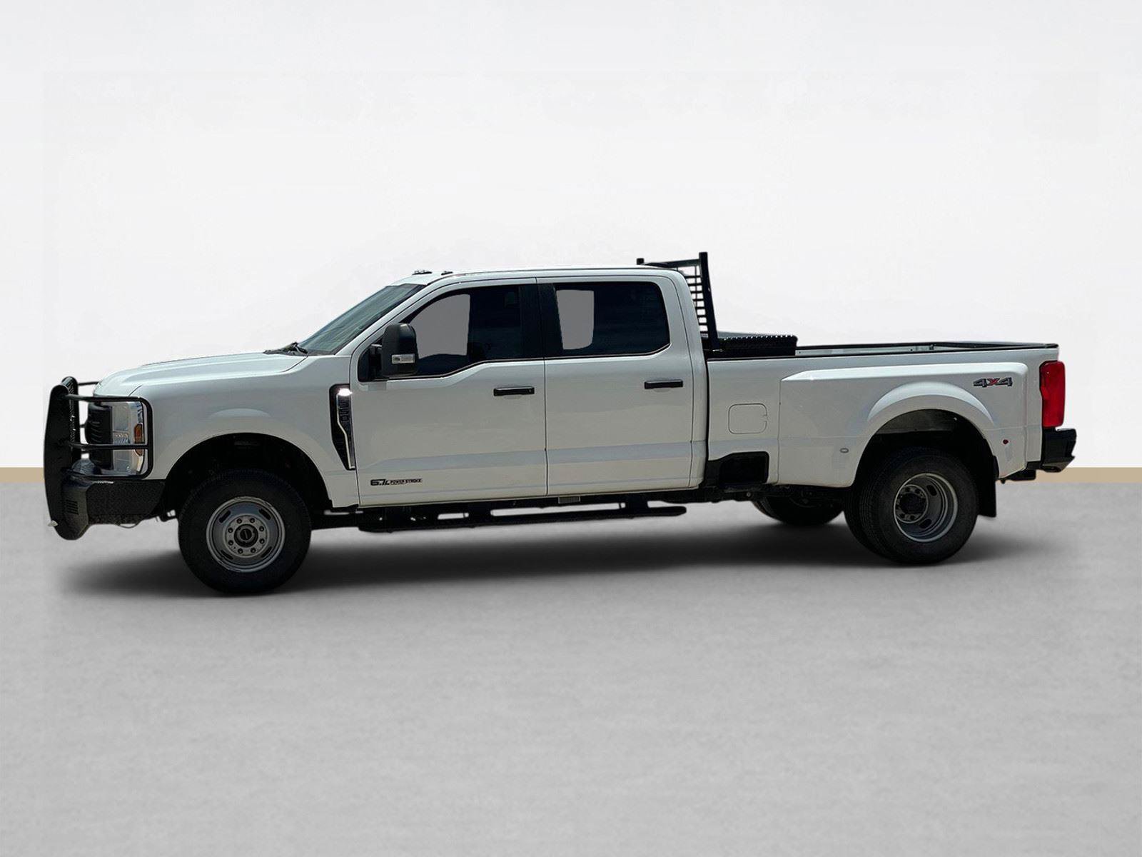Used 2025 Ford F350 XL w/ XL Driver Assist Package AWD/4WD image 4