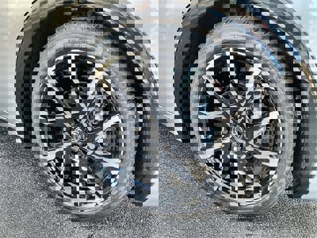 New 2025 Toyota Prius Plug-In Hybrid image 35