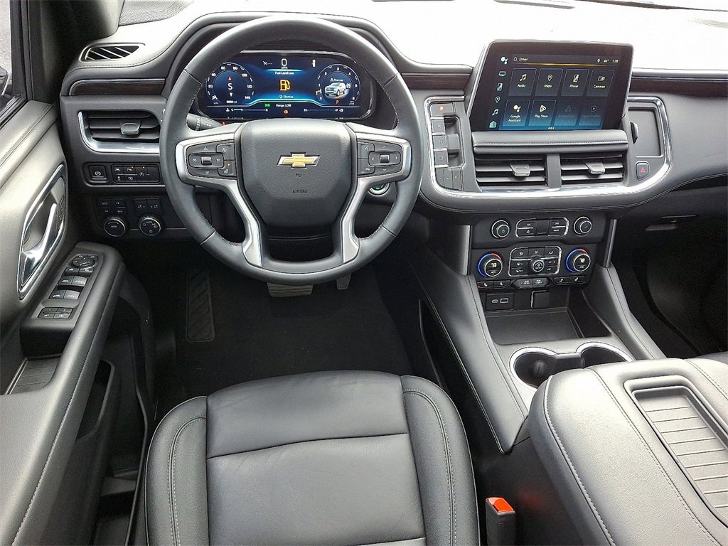 Used 2024 Chevrolet Tahoe LT w/ Luxury Package image 2