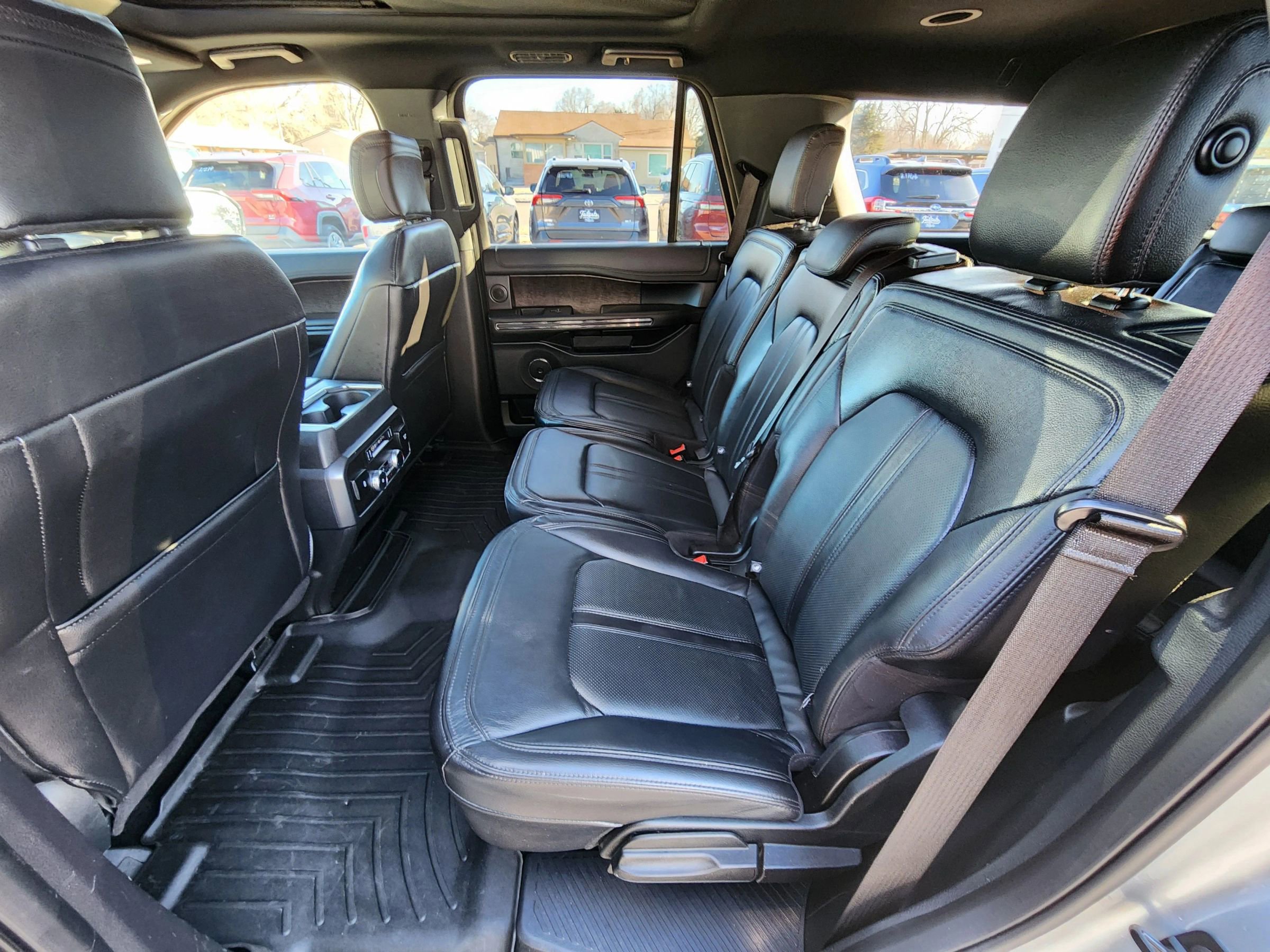 Used 2020 Ford Expedition Limited w/ Equipment Group 301A image 15